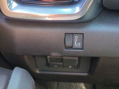New 2026 GMC Canyon Elevation w/ Convenience Package RWD image 18