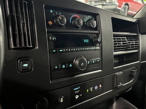 Certified 2021 Chevrolet Express 3500 Extended w/ Driver Convenience Package RWD image 11