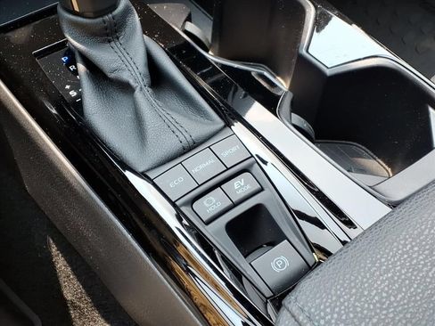 Certified 2025 Toyota Camry XSE FWD image 27