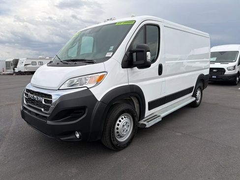 Used 2025 RAM ProMaster 2500 w/ U-Haul Equipment Group FWD image 7