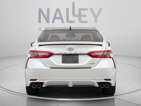 Used 2020 Toyota Camry XSE FWD image 3