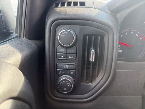 Certified 2020 Chevrolet Silverado 1500 Custom w/ Custom Value Package image 18