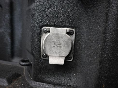 Used 2022 Chevrolet Silverado 2500 High Country w/ Safety Package II image 63