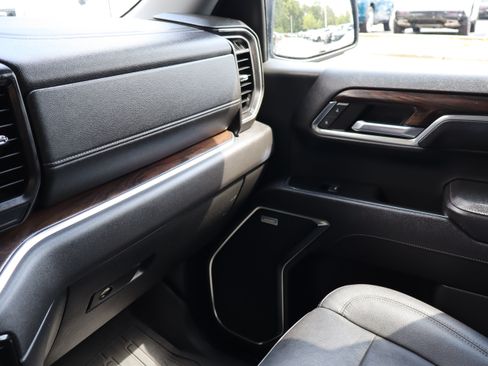 Used 2023 GMC Sierra 1500 SLT w/ SLT Premium Package AWD/4WD image 45