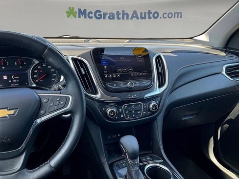 Used 2022 Chevrolet Equinox Premier AWD/4WD image 11