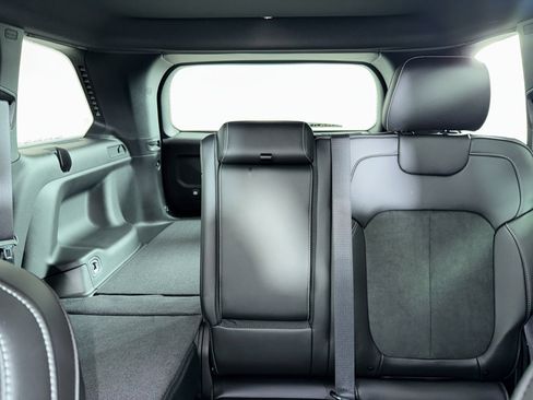 New 2025 Jeep Grand Cherokee Altitude image 5