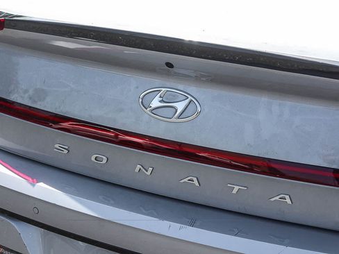 Certified 2023 Hyundai Sonata Limited FWD image 9