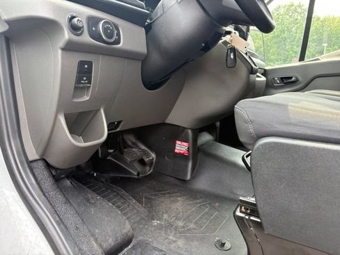 Used 2025 Ford Transit 250 Low Roof w/ Exterior Upgrade Package RWD image 30