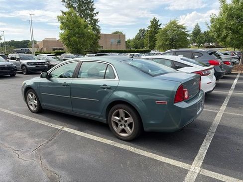 Used 2009 Pontiac G6 Sedan w/ Preferred Package FWD image 2