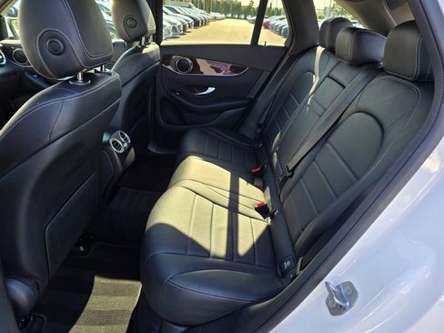 Used 2020 Mercedes-Benz GLC 300 4MATIC image 18