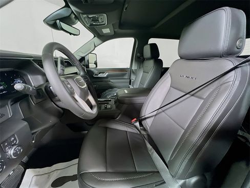 New 2026 GMC Sierra 3500 Denali w/ Denali Reserve Package image 16