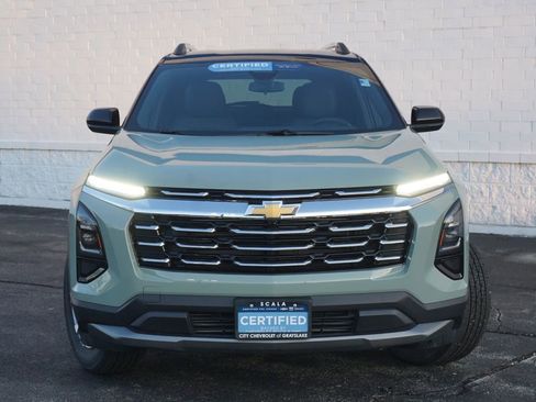 Used 2025 Chevrolet Equinox LT w/ Convenience Package II image 5