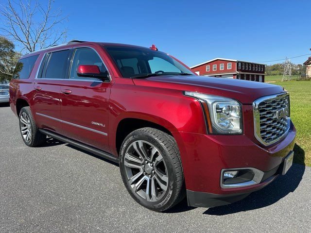 Used 2019 GMC Yukon XL Denali w/ Denali Ultimate Package AWD/4WD image 6