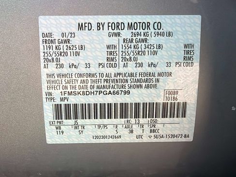 Used 2023 Ford Explorer XLT w/ Equipment Group 202A AWD/4WD image 69