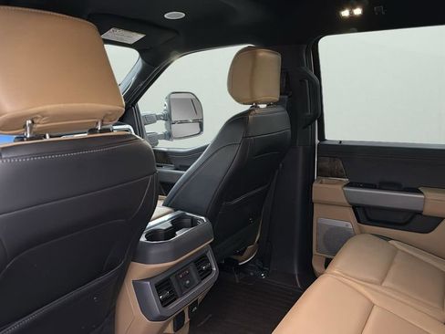 Used 2024 Ford F350 Lariat w/ Lariat Ultimate Package AWD/4WD image 31