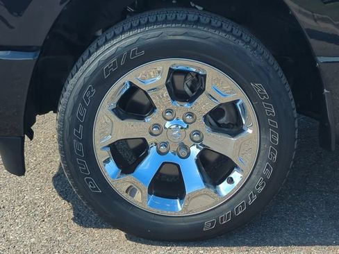 Used 2024 RAM 1500 Big Horn AWD/4WD image 10