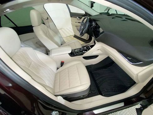 Used 2023 Buick Envision Avenir image 13