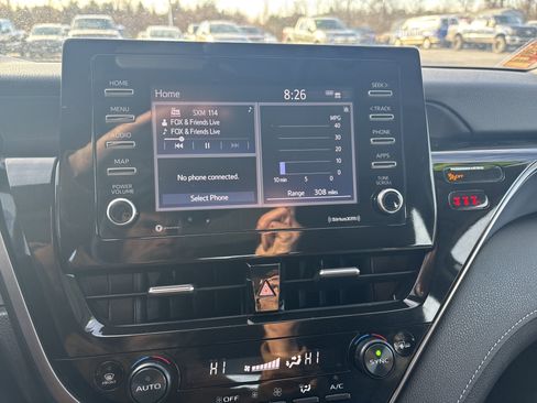 Used 2024 Toyota Camry SE image 26