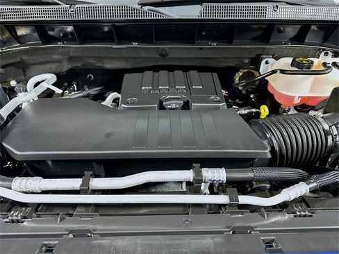 Used 2024 Chevrolet Silverado 1500 Custom image 22