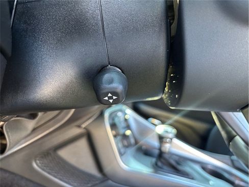 Used 2016 Dodge Challenger SRT Hellcat image 20