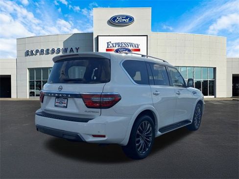 Used 2024 Nissan Armada Platinum w/ Captain's Chairs Package image 6