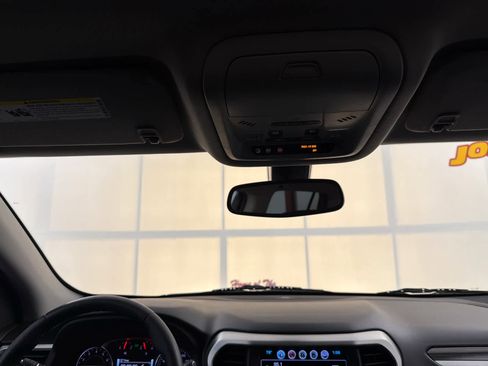 Used 2019 GMC Acadia SLT FWD image 21