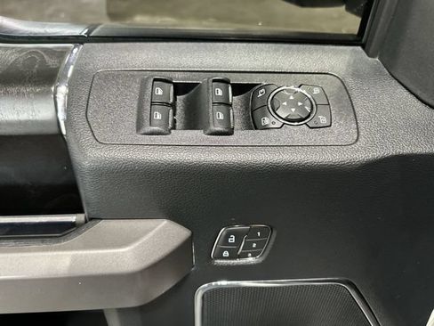 Certified 2019 Ford F150 Platinum w/ Equipment Group 701A Luxury AWD/4WD image 19