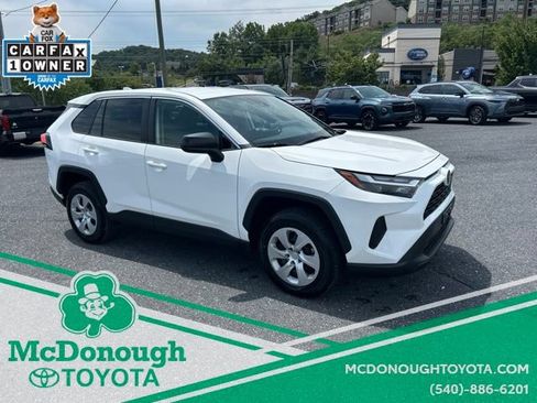Certified 2025 Toyota RAV4 LE AWD/4WD image 9