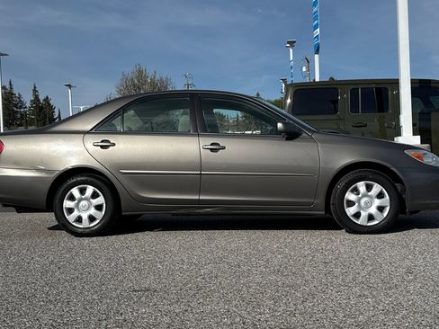 Used 2003 Toyota Camry LE image 7