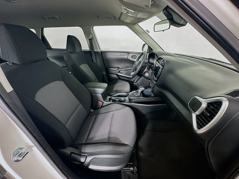 Used 2024 Kia Soul LX w/ Option Group 015 image 29