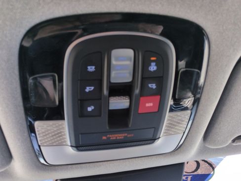 Used 2024 Hyundai Palisade Limited AWD/4WD image 23