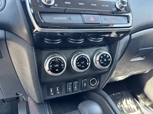 Used 2024 Mitsubishi Outlander Sport ES AWD/4WD image 22