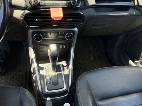 Certified 2018 Ford EcoSport Titanium AWD/4WD image 6
