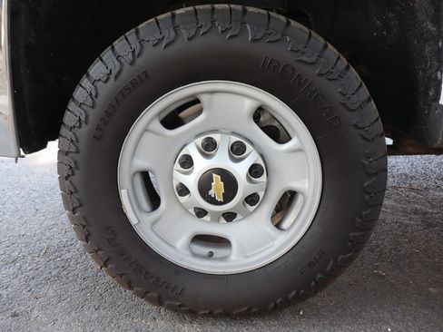 Used 2016 Chevrolet Silverado 2500 W/T AWD/4WD image 35