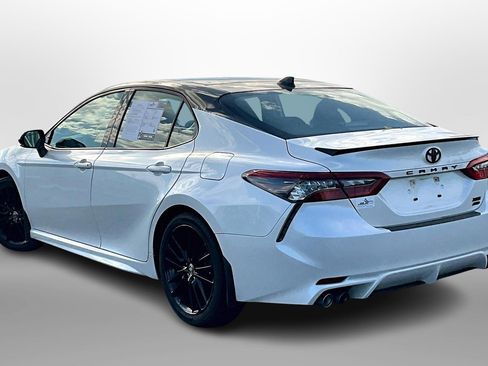 Used 2022 Toyota Camry XSE image 10