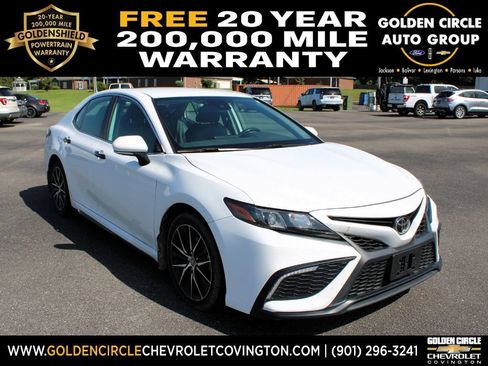 Used 2024 Toyota Camry SE FWD image 1