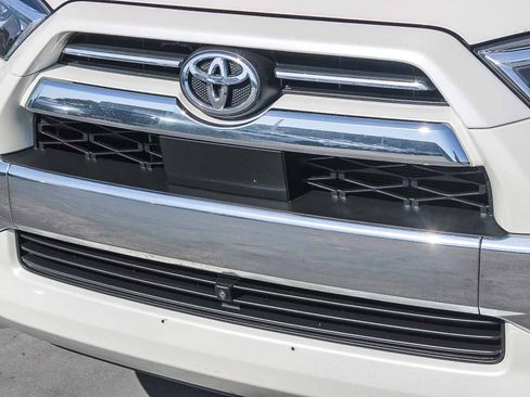 Used 2023 Toyota 4Runner Limited AWD/4WD image 6