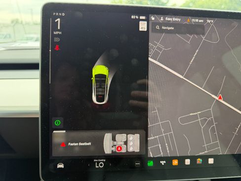 Used 2024 Tesla Model Y Long Range AWD/4WD image 35