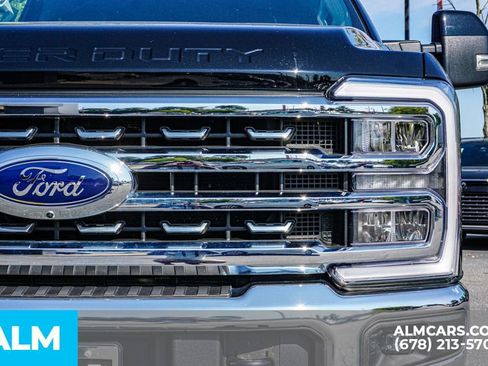 Used 2023 Ford F350 Lariat image 12