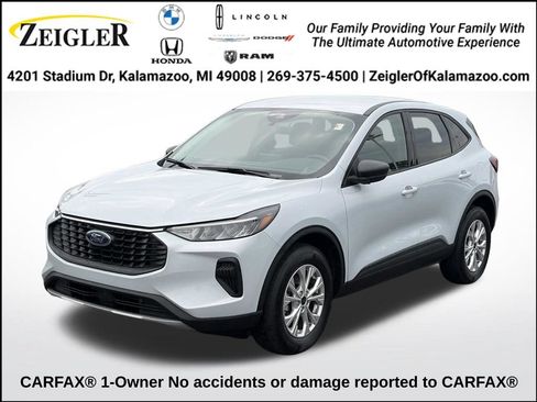 Used 2025 Ford Escape ST-Line AWD/4WD image 1