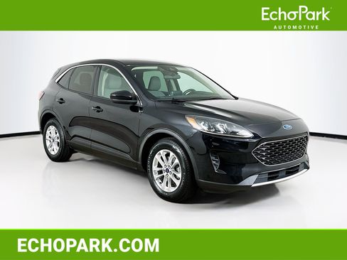 Used 2020 Ford Escape SE image 1