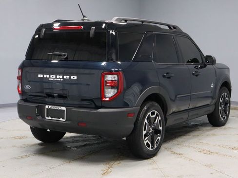 Certified 2023 Ford Bronco Sport Outer Banks w/ Tech Package AWD/4WD image 12
