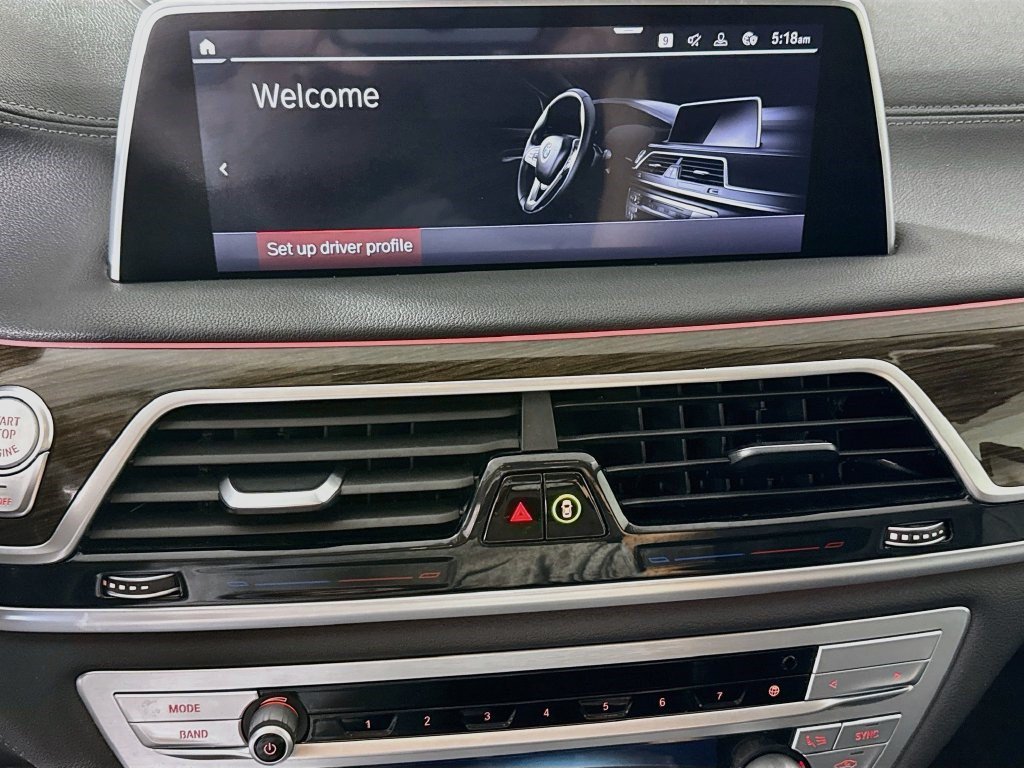 Used 2022 BMW 740i RWD image 17