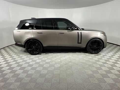 Certified 2023 Land Rover Range Rover SE image 5