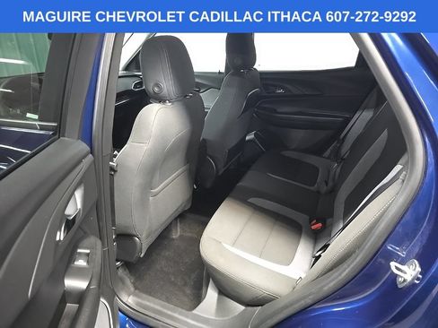 Used 2023 Chevrolet TrailBlazer LT AWD/4WD image 30