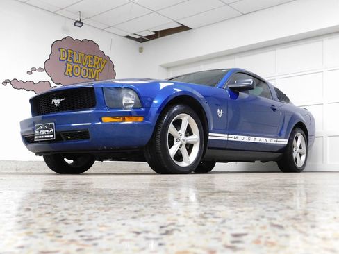 Used 2009 Ford Mustang Coupe image 7