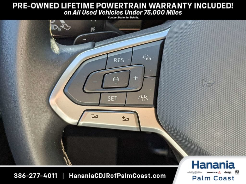 Used 2025 Volkswagen Atlas SE AWD/4WD image 27
