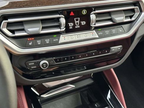 Certified 2023 BMW X4 xDrive30i w/ Premium Package image 34