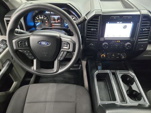 Used 2017 Ford F150 XL w/ Equipment Group 101A Mid RWD image 9