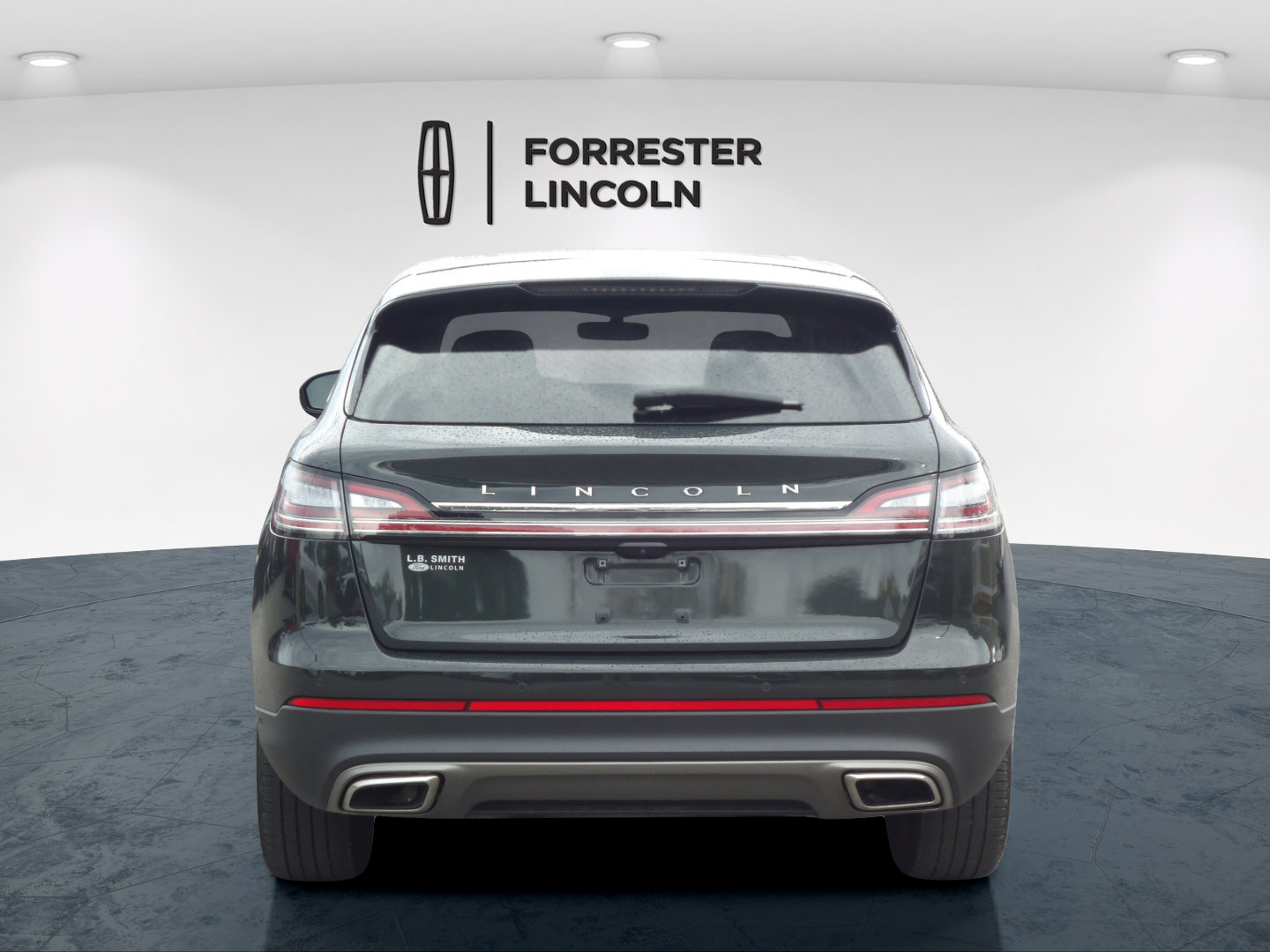 Used 2023 Lincoln Nautilus Reserve w/ Equipment Group 201A AWD/4WD image 4